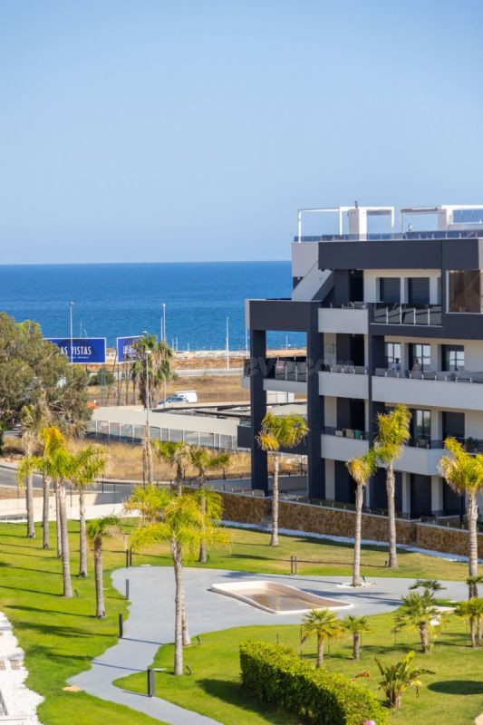 Apartamento 2 habitaciones 84m² en venta - Punta Prima