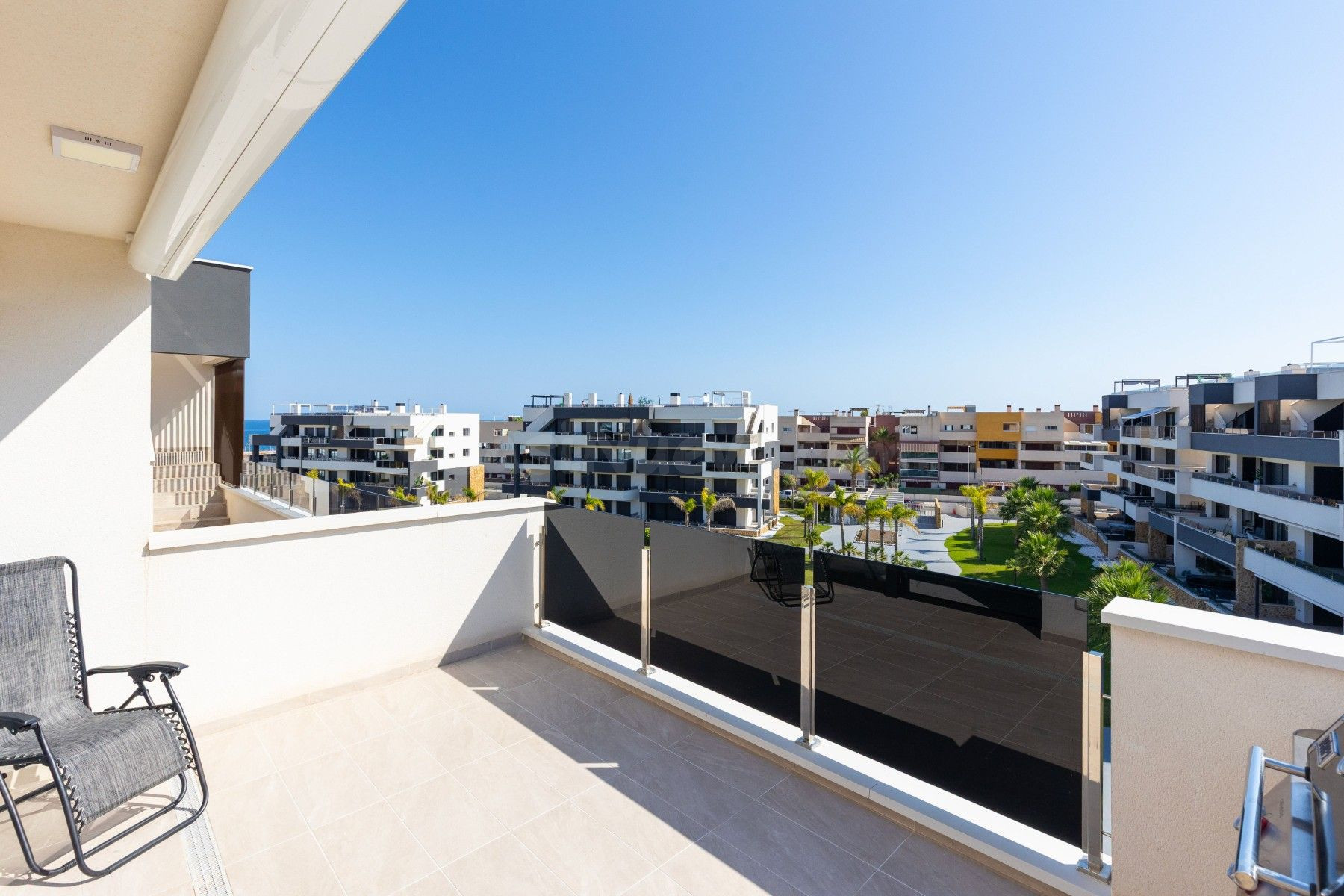 Apartamento 2 habitaciones 84m² en venta - Punta Prima - foto 2