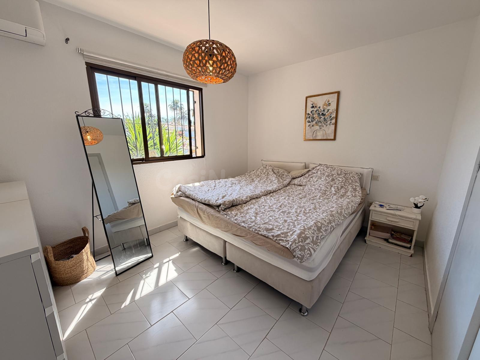 CASA PAREADA EN MIJAS CON VISTAS AL MAR Y TERRAZA PRIVADA - foto 5