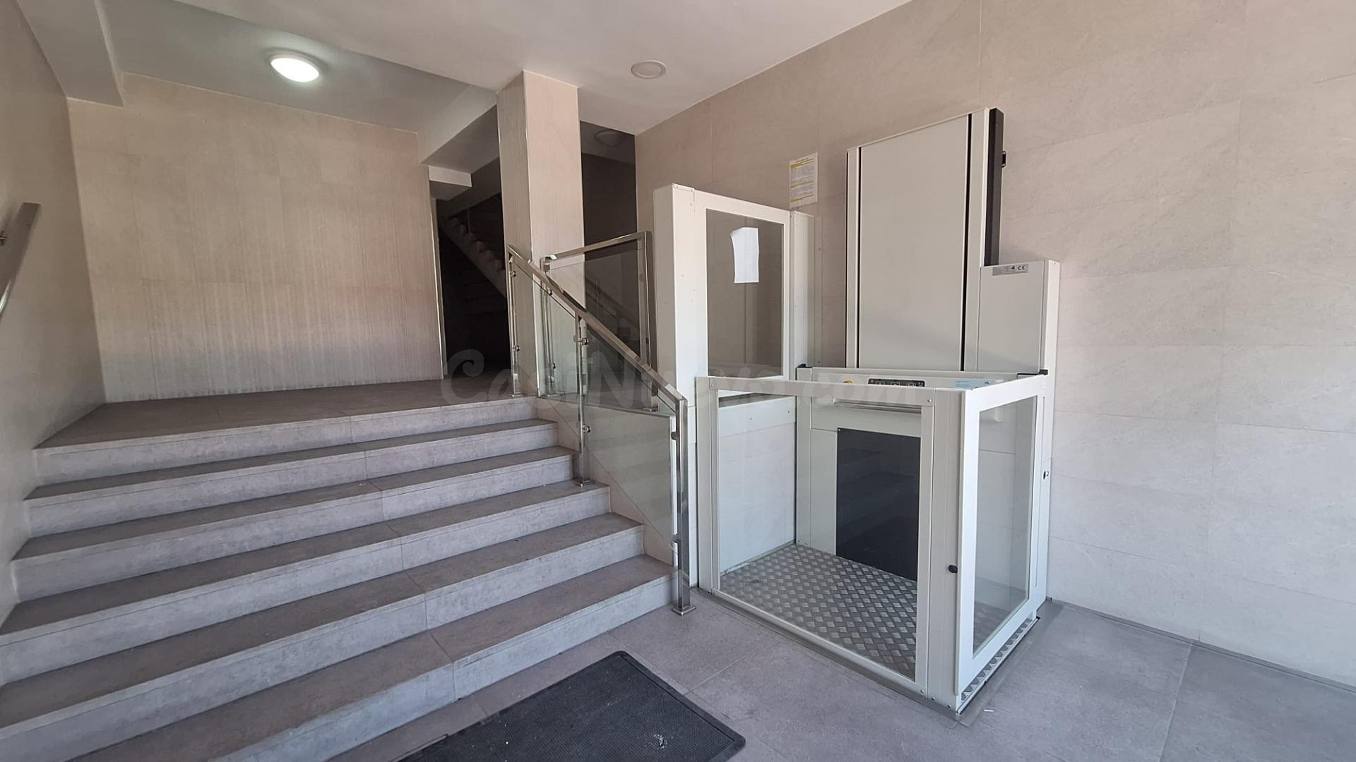 D. ¡¡ PISO PARA REFORMAR EN CARLOS III CON PLAZA DE APARCAMI - foto 4