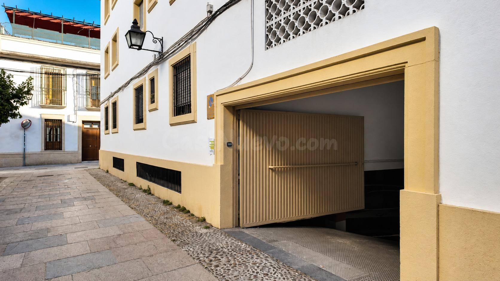 D. Plaza de garaje junto al ayuntamiento - foto 3