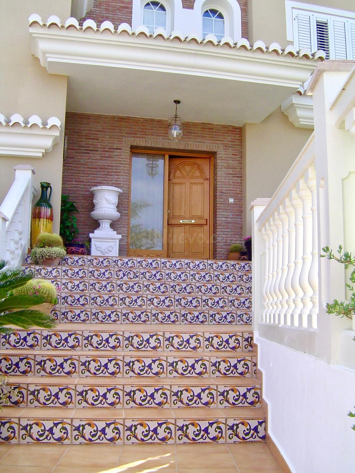 Espectacular chalet con 540 m2 de parcela, ascensor, jacuzzi - foto 4