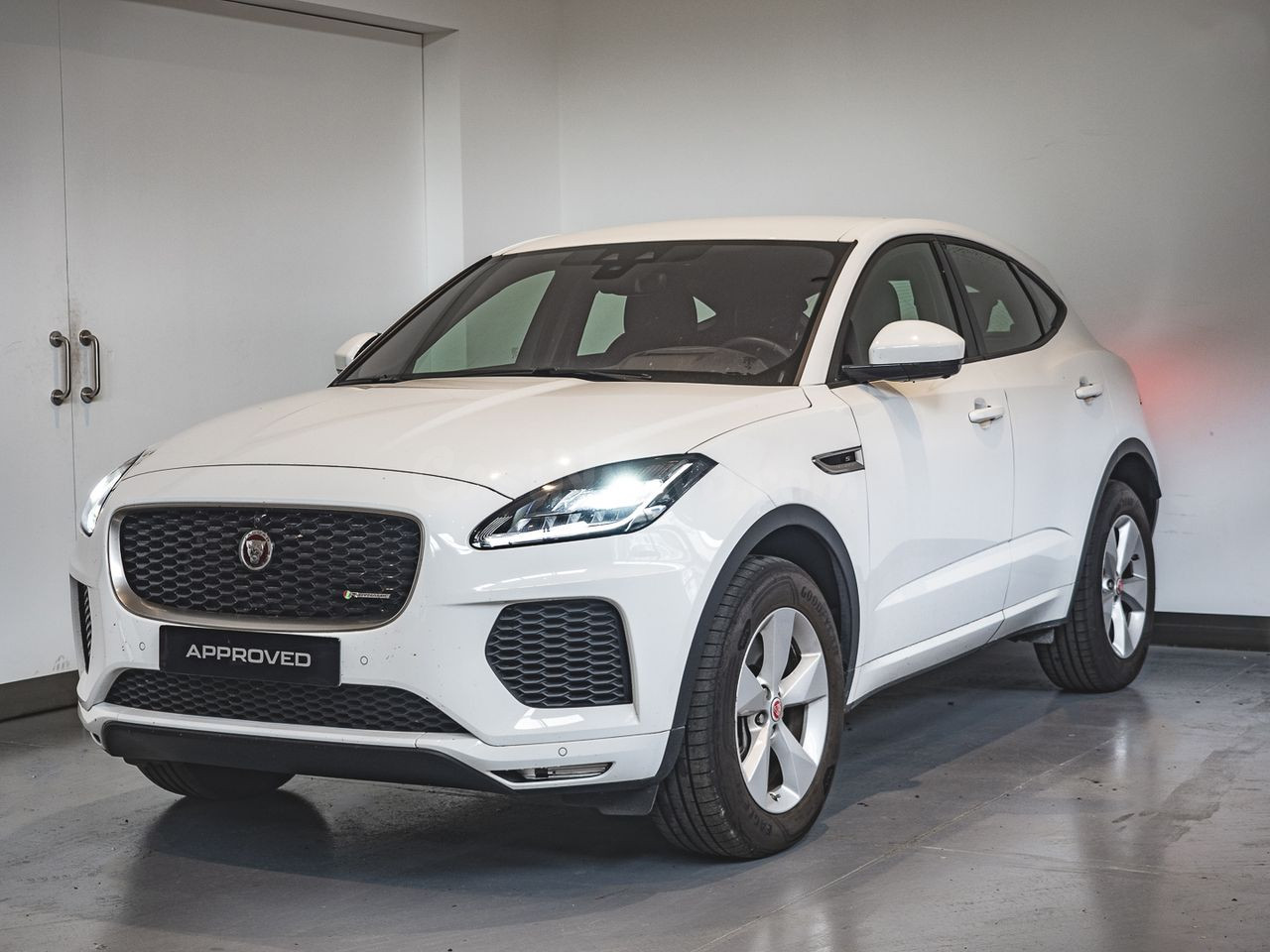 Jaguar F-Pace 2.0D PURE 4WD AUTO 180 5P