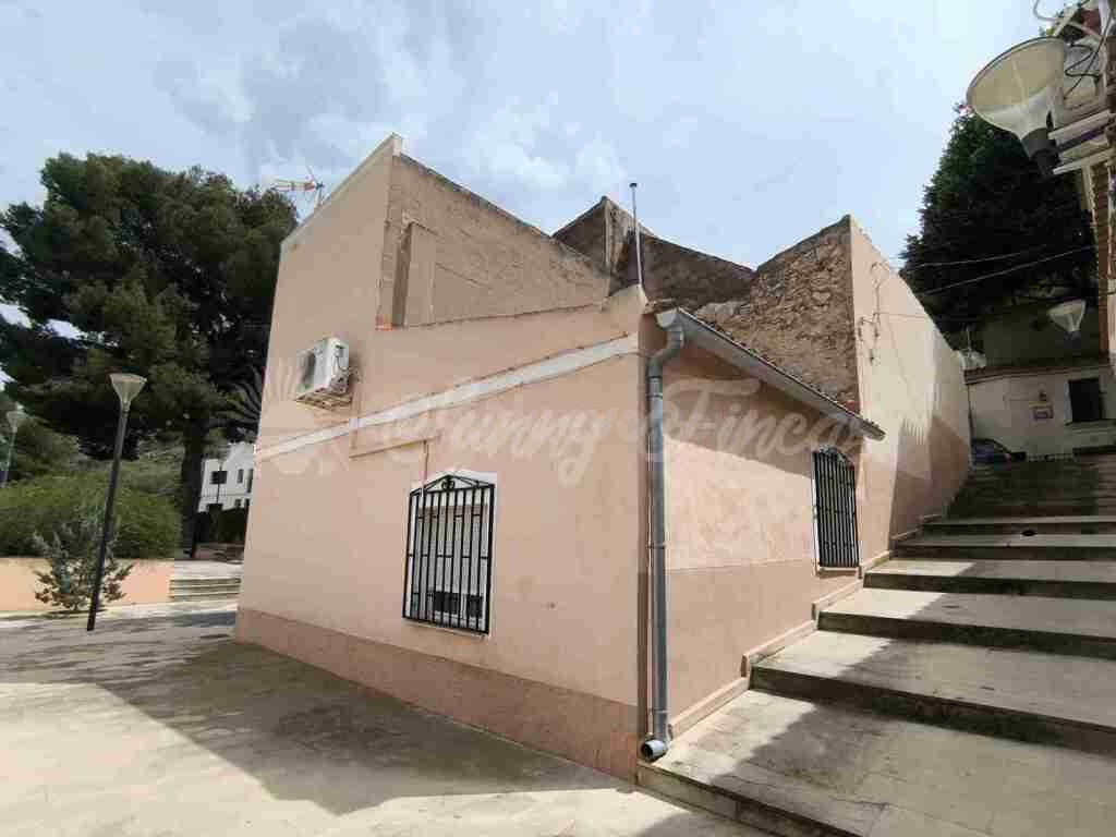 Casa de pueblo en Venta en Yecla Murcia - foto 2