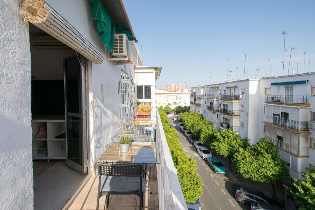 Magnífica oportunidad, gran piso junto Calle Arroyo con terr - foto 2