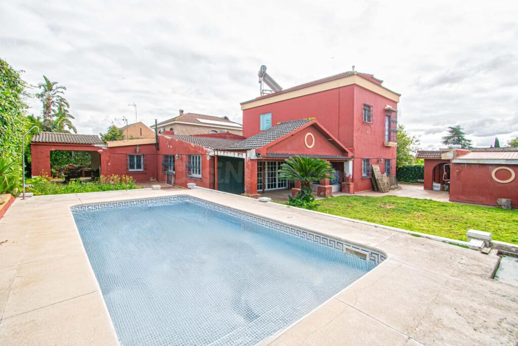 MAGNÍFICO CHALET A LA VENTA EN TOMARES - foto 3