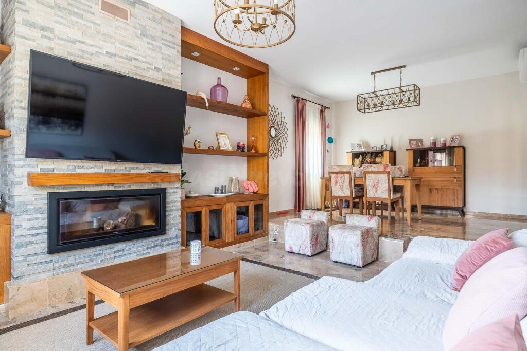 Exclusivo chalet con piscina junto al Real Club de Golf de S - foto 3