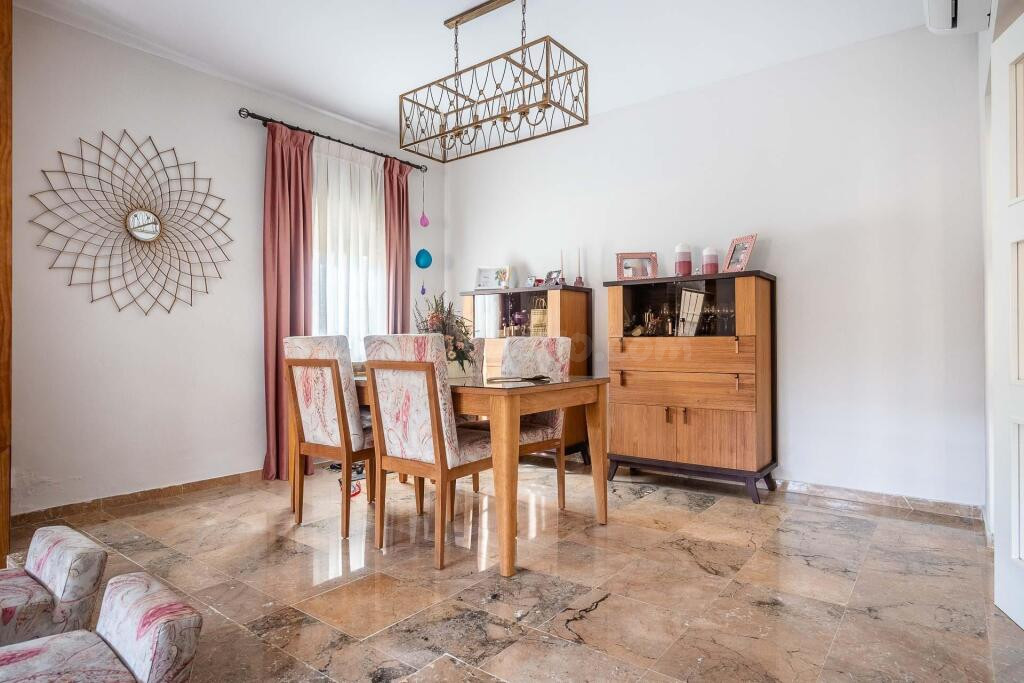 Exclusivo chalet con piscina junto al Real Club de Golf de S - foto 4