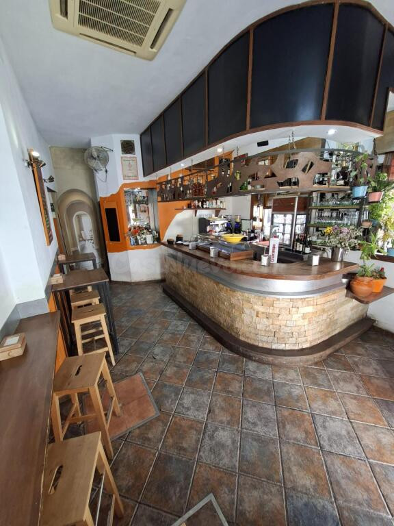 TRASPASO RESTAURANTE ALCOY 10 (CALLE TEODOSIO) - foto 4