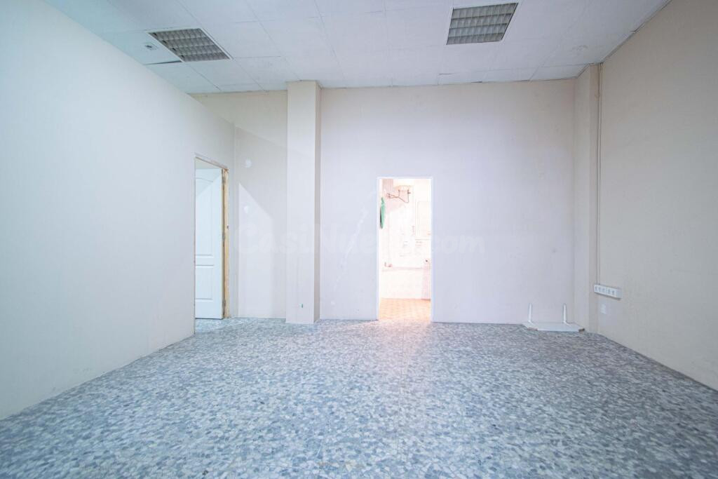 Magnifico local comercial en La Resolana!!!! - foto 3