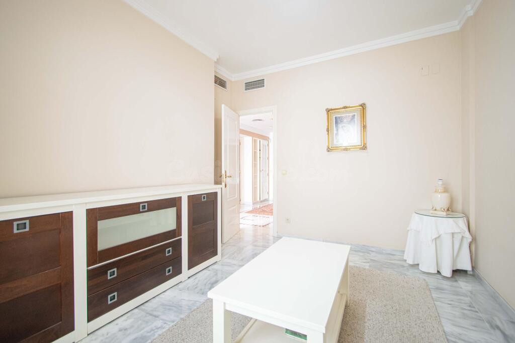 Espectacular vivienda pareada en Utrera, junto Parque de Con - foto 3