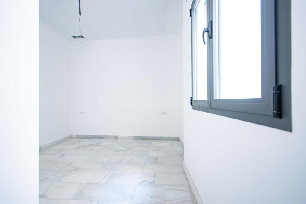 Piso a estrenar en San Lorenzo!! - foto 4
