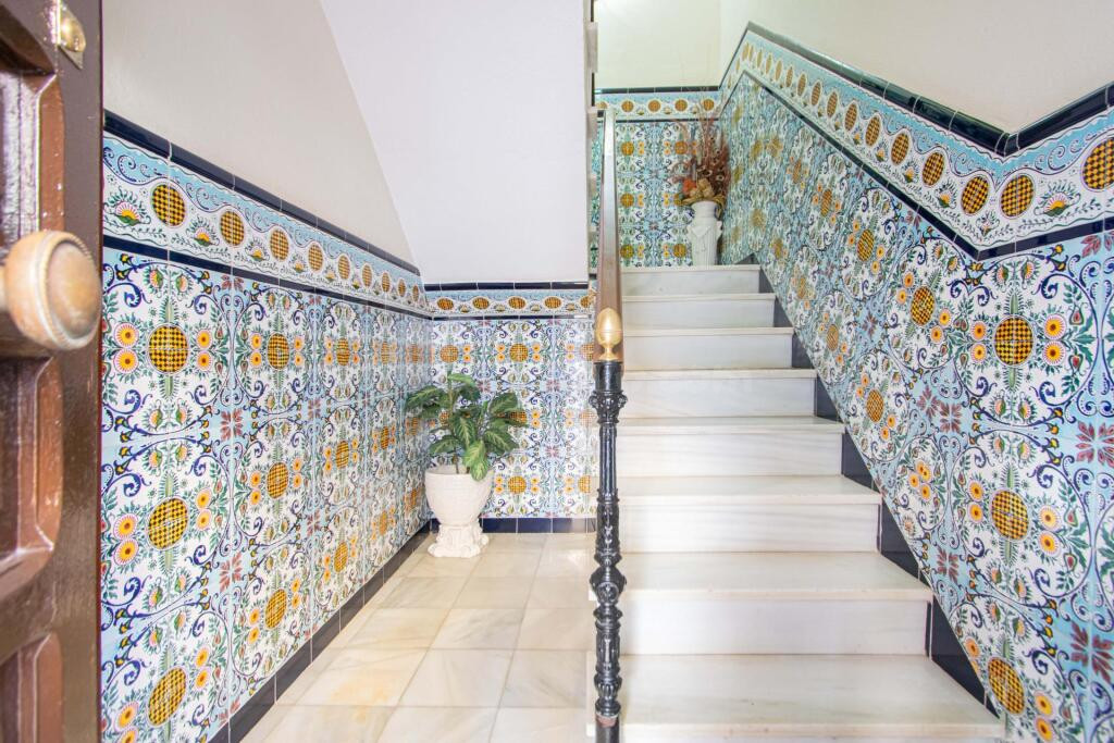 Magnífica vivienda con local/garaje en pleno centro de Los P - foto 2
