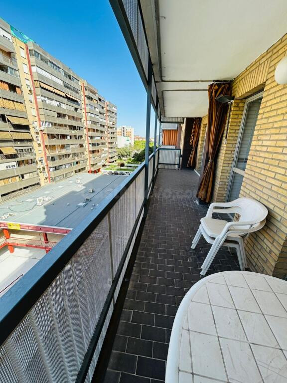 AMPLIA VIVIENDA PARA ESTUDIANTES JUNTO A SANTA JUSTA – CURSO - foto 3