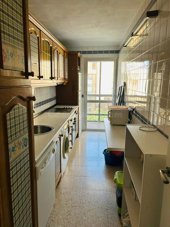 AMPLIA VIVIENDA PARA ESTUDIANTES JUNTO A SANTA JUSTA – CURSO - foto 5
