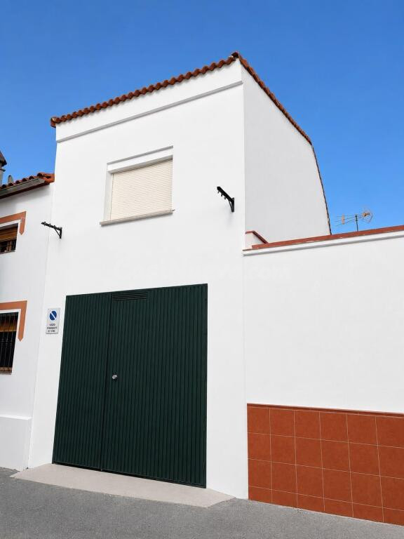 Piso en el centro del Ronquillo con garaje. Ideal Inversión! - foto 3