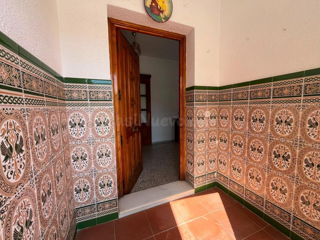 Estupenda casa adosada en el centro de Aznalcázar!!! - foto 2