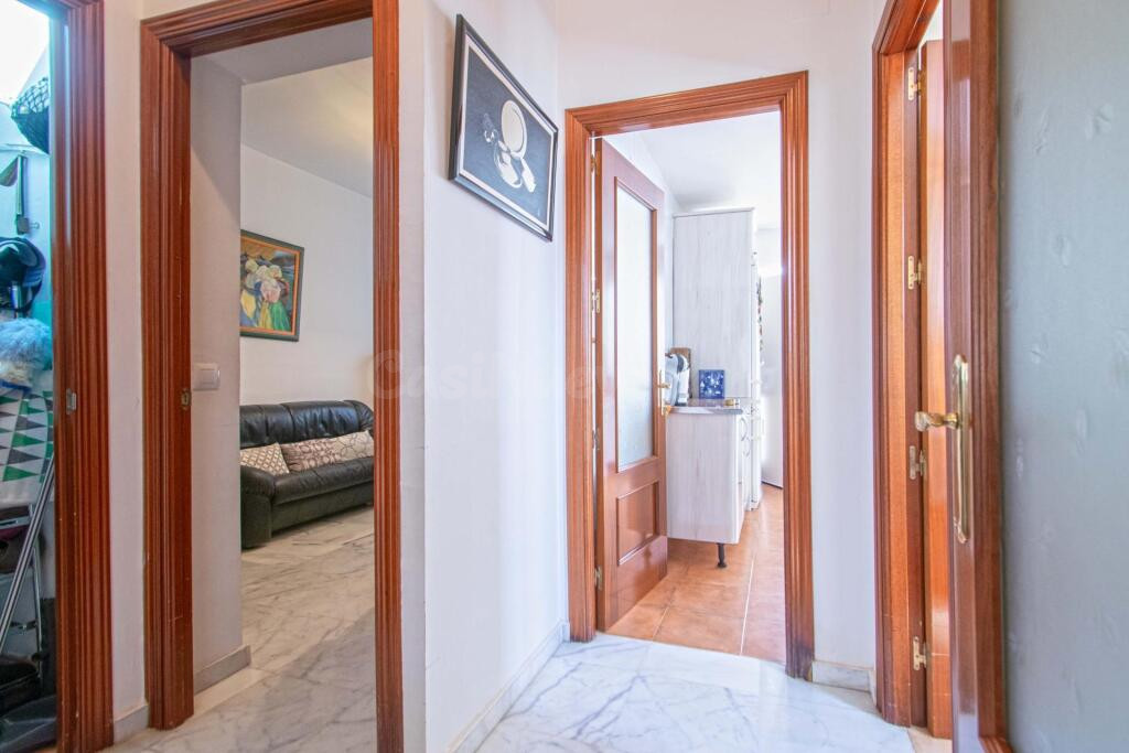 Magnífica vivienda adosada en Espartinas, en Urbanización Ce - foto 3
