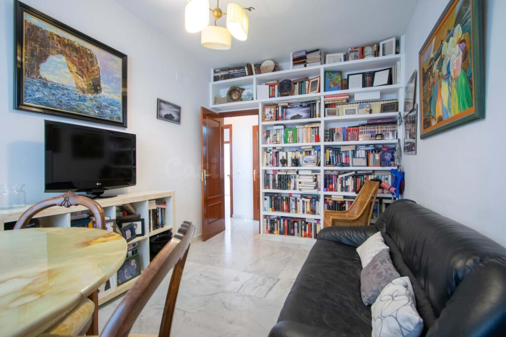 Magnífica vivienda adosada en Espartinas, en Urbanización Ce - foto 5