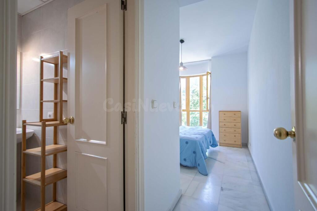 Encantadora vivienda en el codiciado barrio de Triana - foto 5