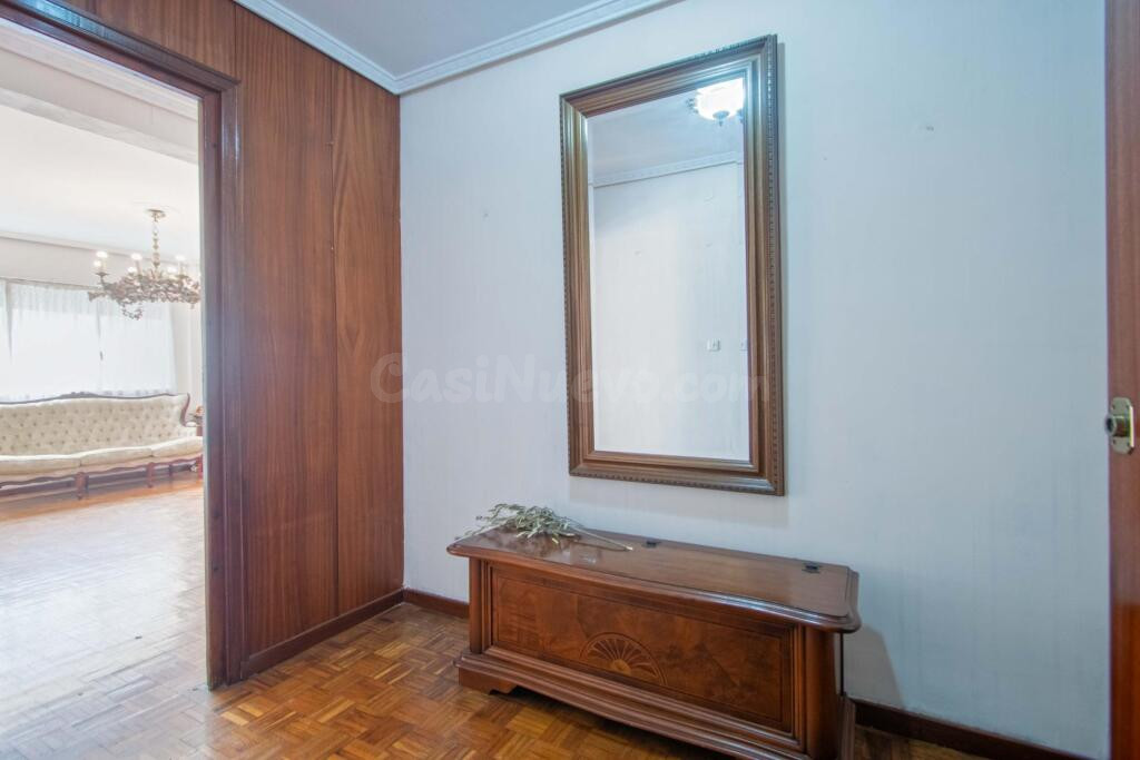 Amplia y luminosa vivienda en pleno corazón de Nervión - foto 4