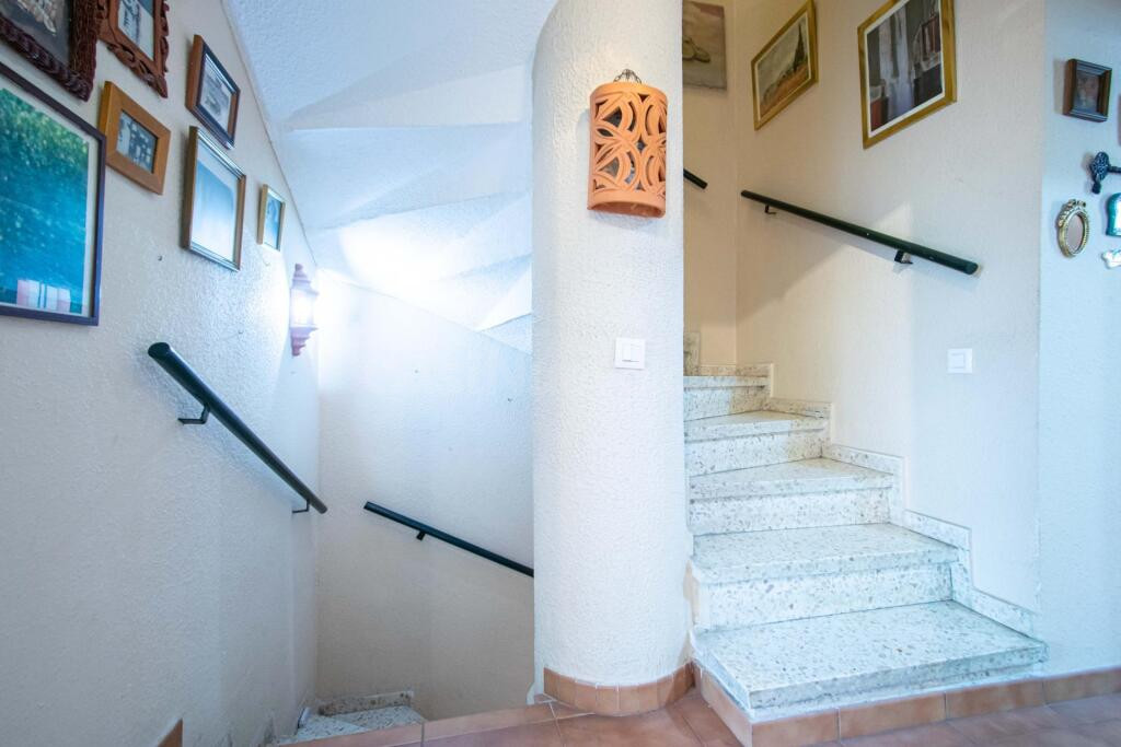 Estupenda vivienda adosada en Las Almenas, Tomares!!! - foto 3