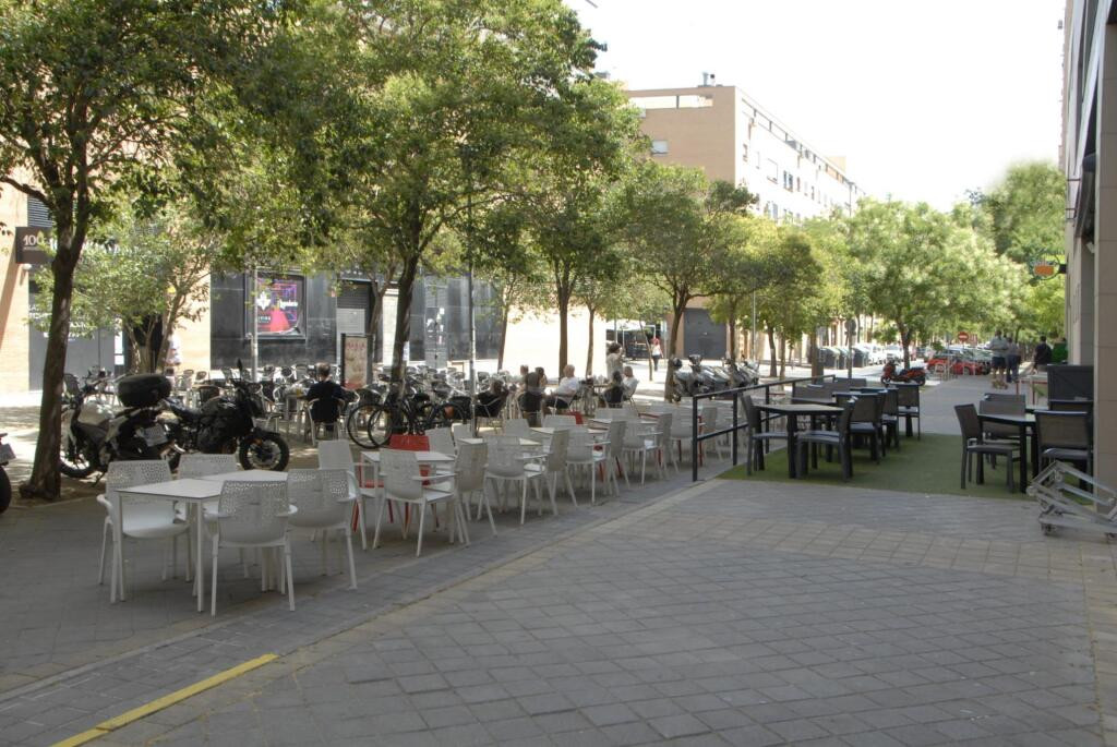 Local comercial en Venta en Sevilla Sevilla - foto 2