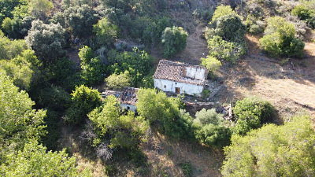 Suelo rústico en Venta en Algatocin Málaga