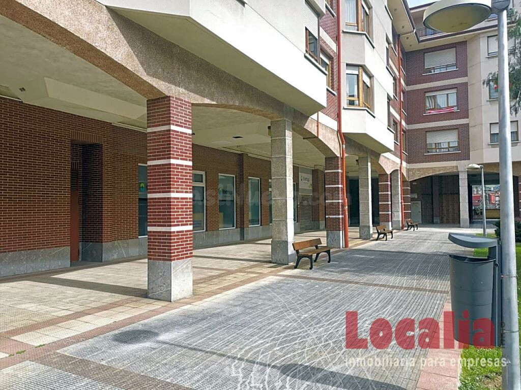 Céntrico local para negocios en el corazón de Burtzeña. Bara - foto 3