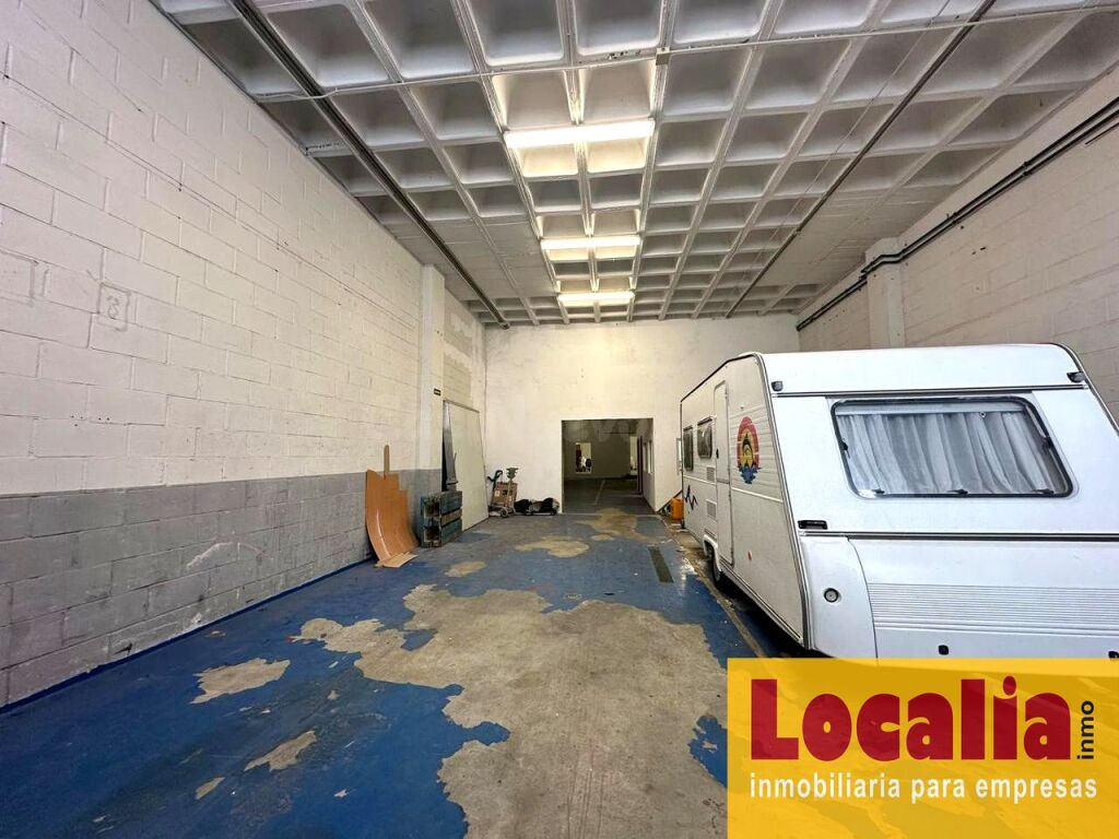 Estupenda nave industrial en venta en Bezana - foto 4