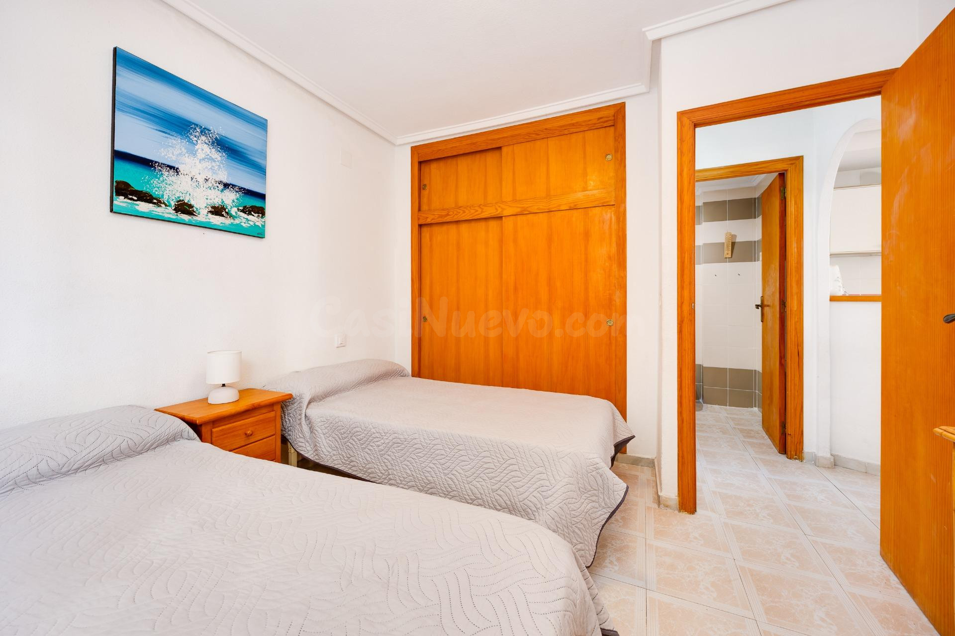 Apartamento de 1 dormitorio con plaza de garaje y piscina co - foto 3