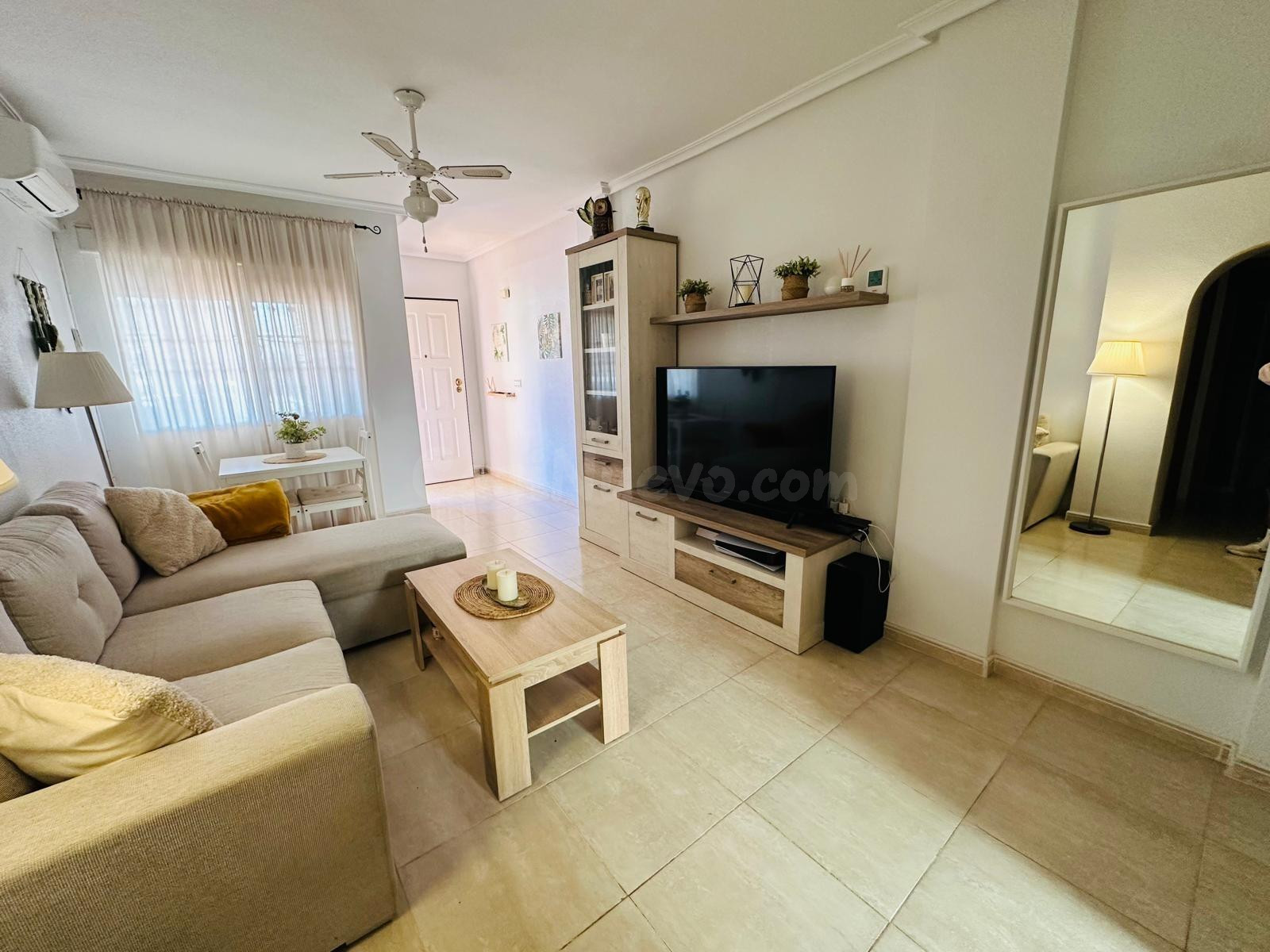 CASA EN PLANTA BAJA DE 2 habitaciones CON TERRAZA PRIVADA Y PISCINA | LA FLORIDA, ORIHUELA COSTA