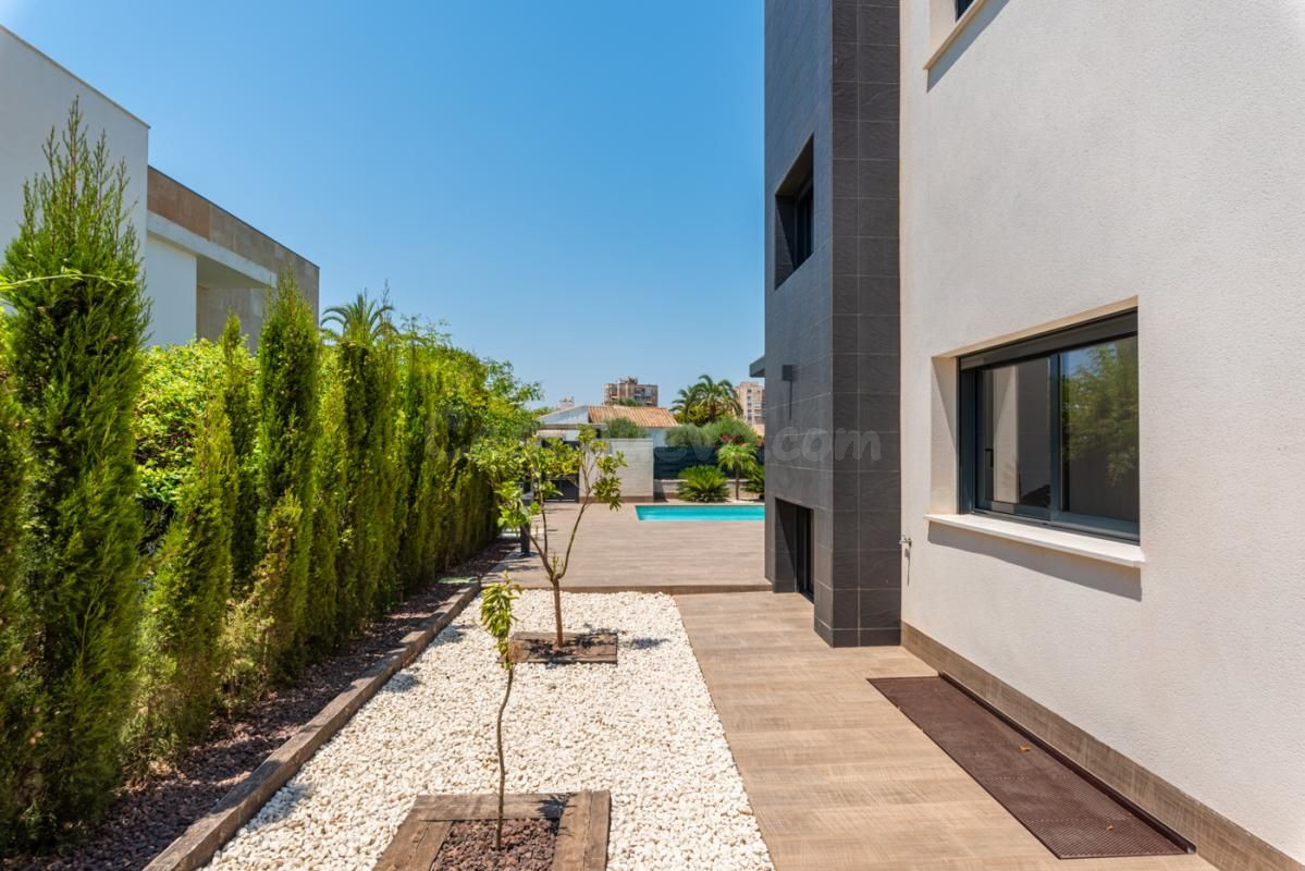 Villa 3 habitaciones 126m² en venta - Playa honda - foto 3