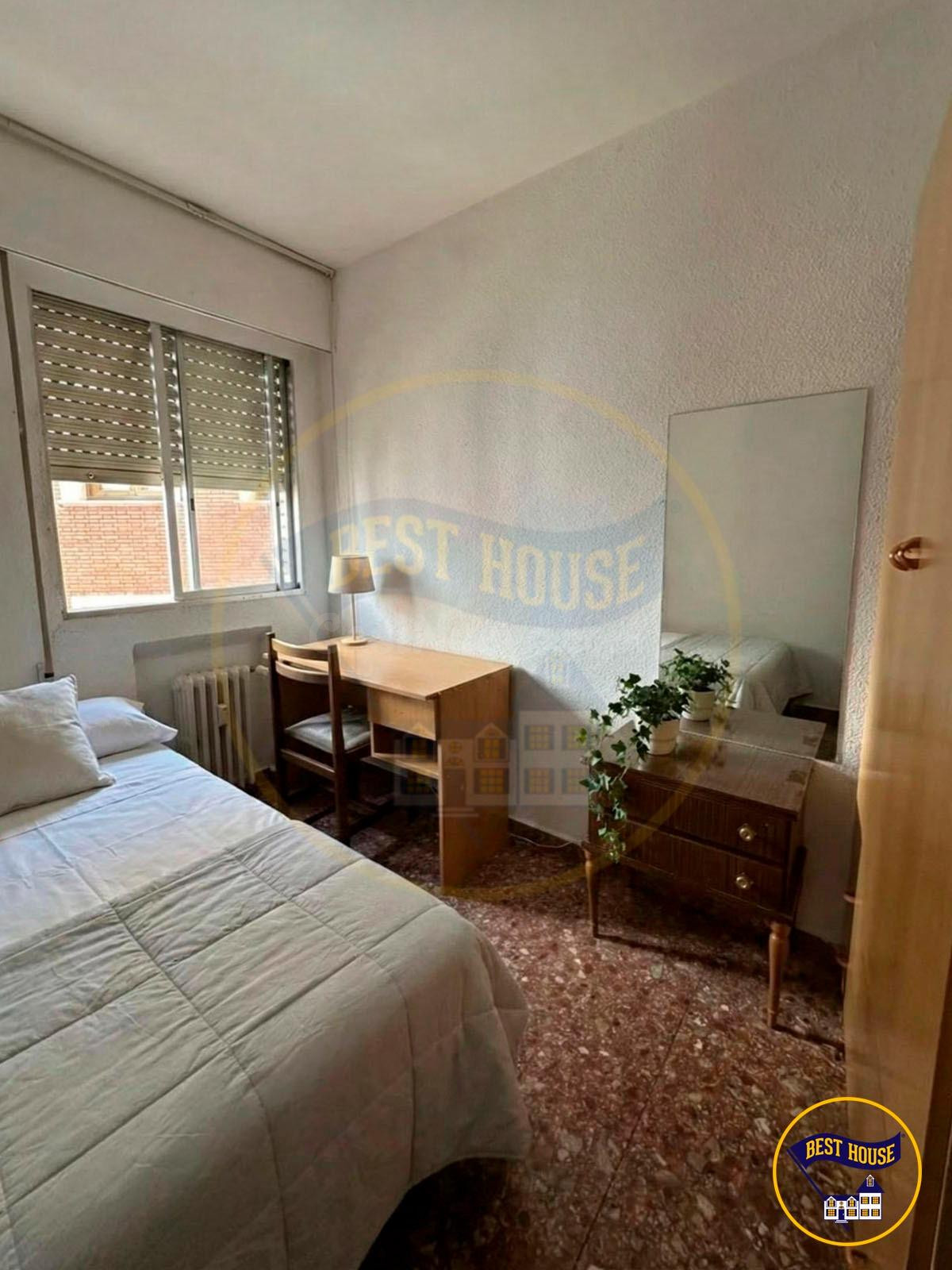 PISO A LA VENTA PARA ENTRAR A VIVIR EN PLENO CENTRO - foto 5