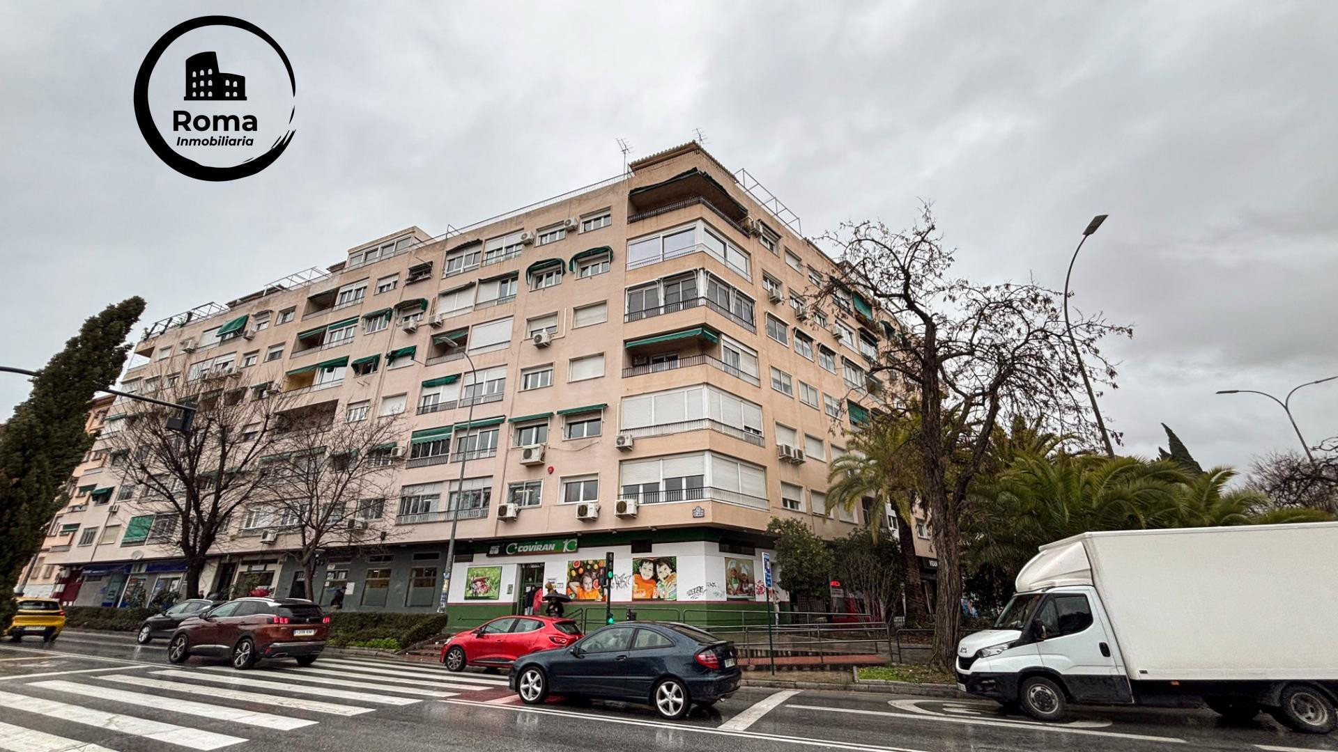 Gran Piso Reformado en Constitución, Frente a Paseillos Univ - foto 2
