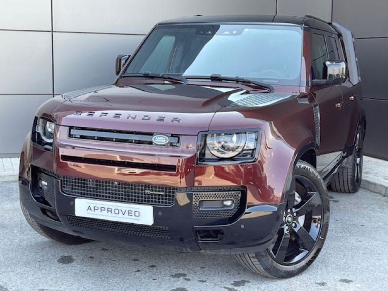 Land-Rover Defender 3.0 D250 MHEV X-DYNAMIC SE 130 AUTO 4WD 249 5P 8 Plazas