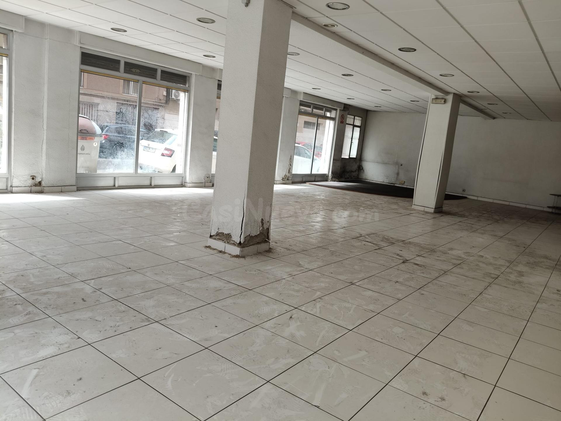 Tres locales juntos en el corazón de Altabix - foto 11