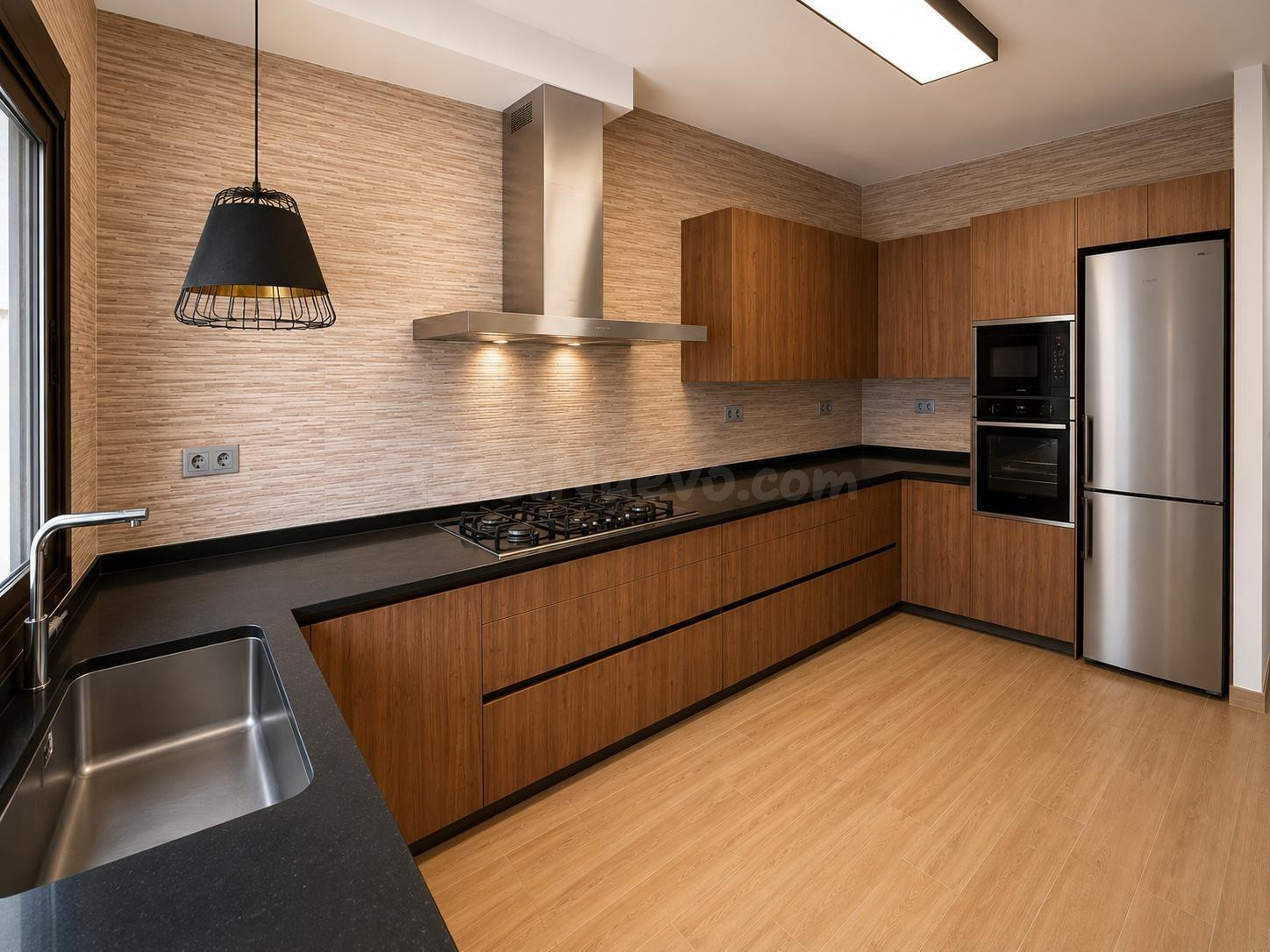 D.  FINCA RÚSTICA CON VIVIENDA, PISCINA Y ZONA DE OCIO EN LO - foto 9