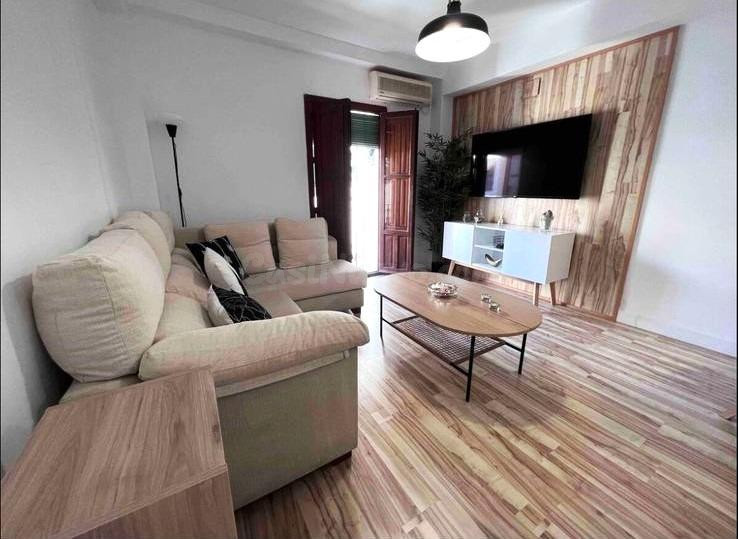 Preciosa Vivienda en alquiler en San Pedro – Casco Histórico
