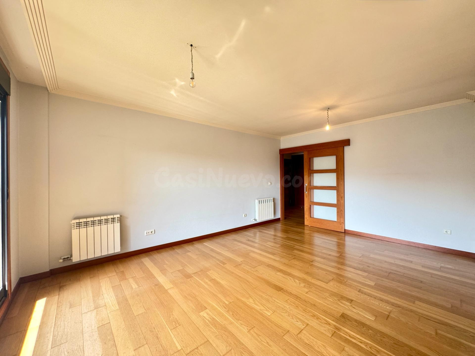 Alquiler de piso con 3 habitaciones, garaje y trastero, VIGO - foto 4