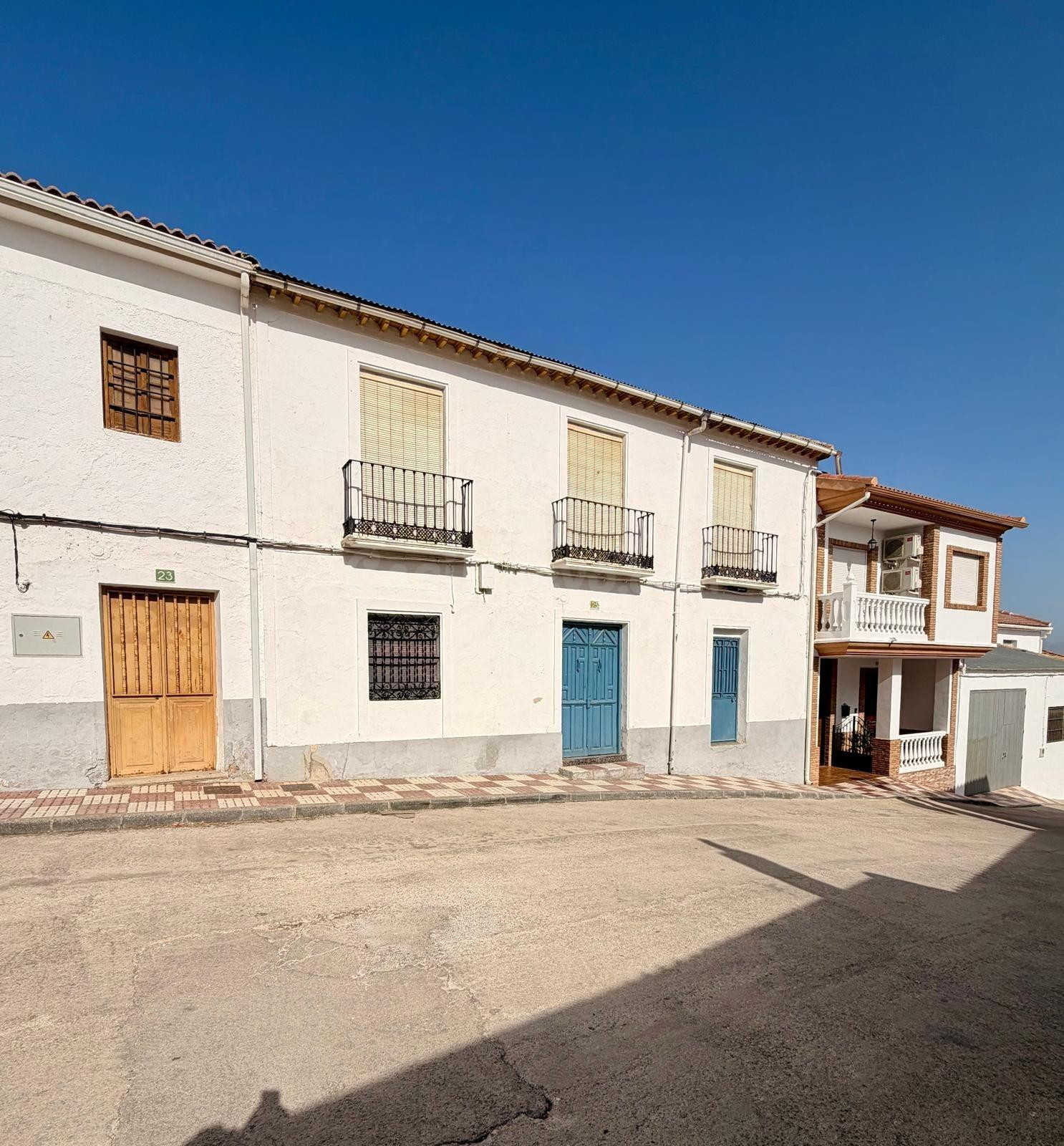 UNA CASA CON HISTORIA. 535 M2 PARA CREAR ALGO ÚNICO EN TORRE - foto 2