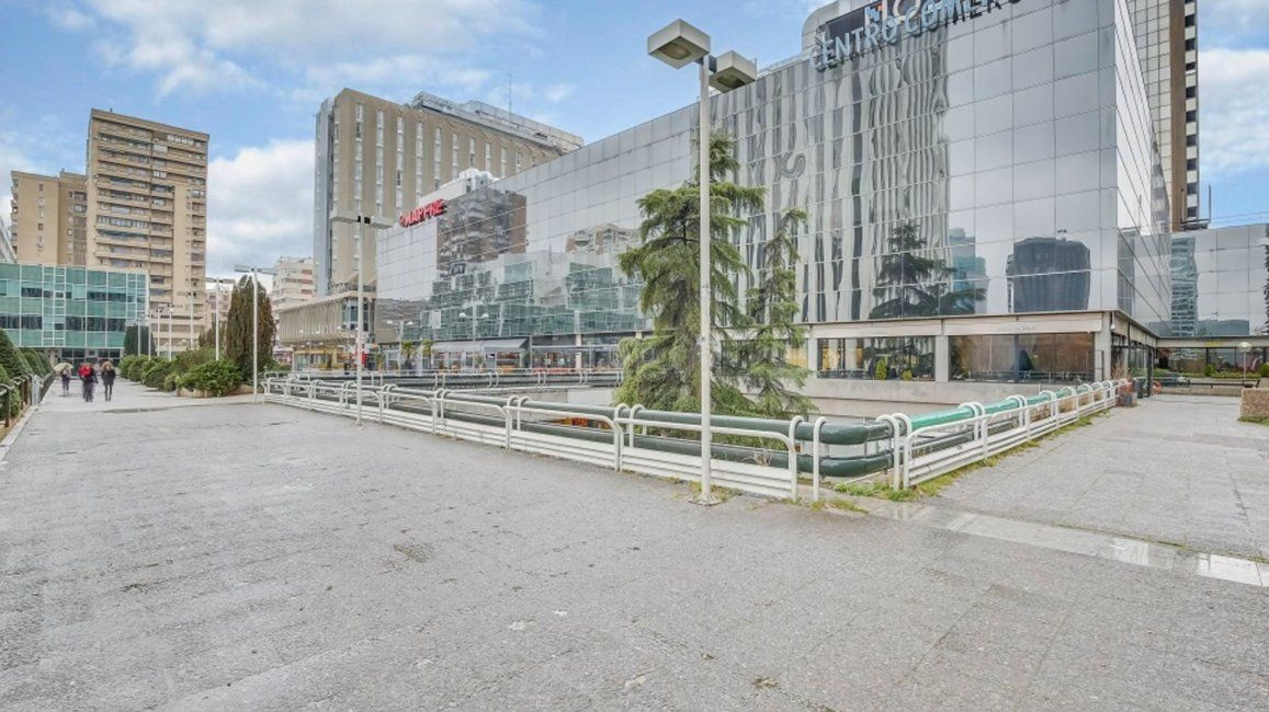 Oficina en alquiler en Avenida Av. del General Perón, - foto 2