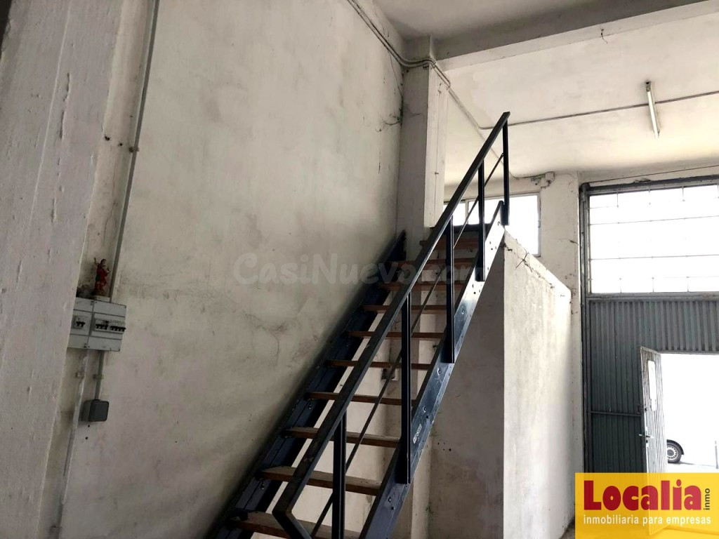 Amplio local comercial zona premiun de Santander - foto 11
