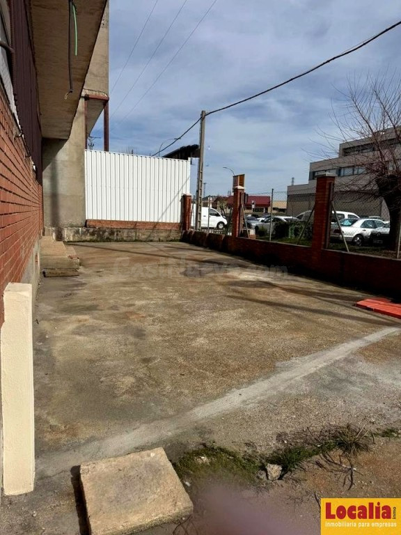 Nave industrial en zona consolidada de Valladolid - foto 14