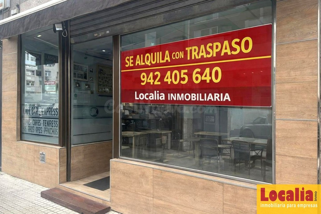 Bar equipado y amueblado en traspaso Corrales Buelna - foto 2