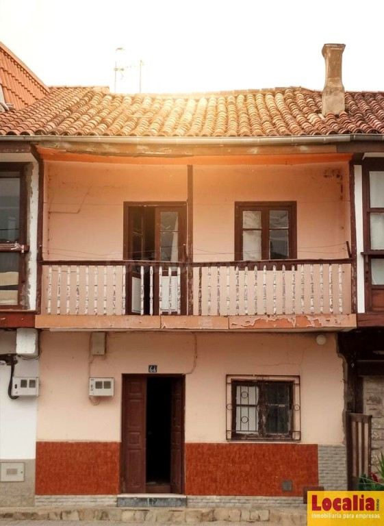 OPORTUNIDAD| CASA ADOSADA EN ARENAS DE IGUÑA - foto 3