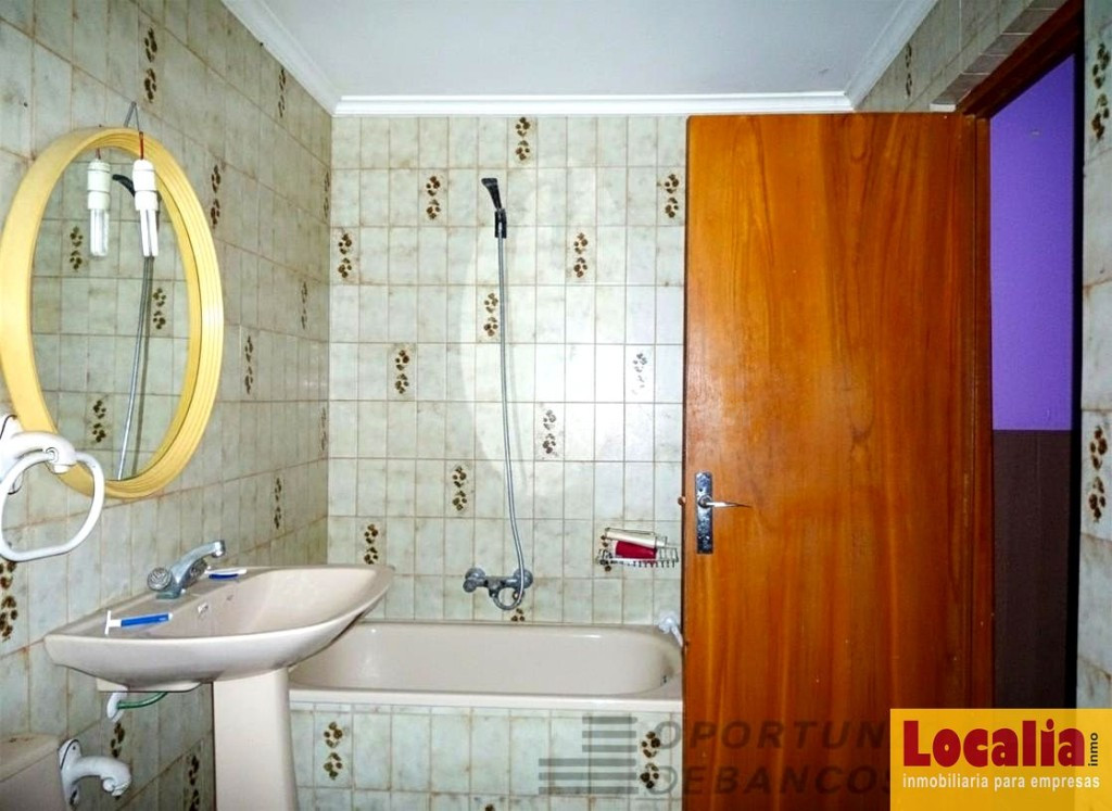 OPORTUNIDAD| CASA ADOSADA EN ARENAS DE IGUÑA - foto 5