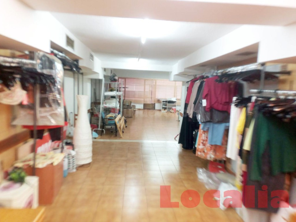 Local comercial centro Torrelavega - foto 5