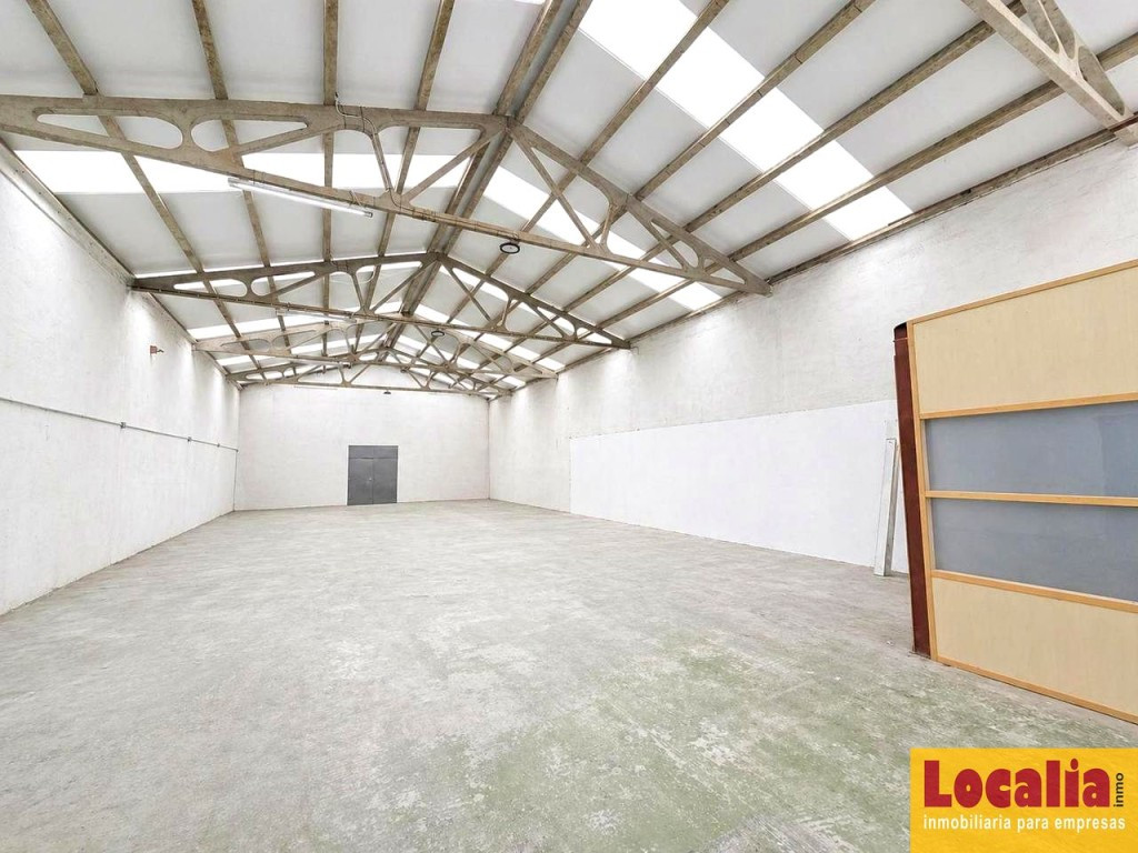 Nave industrial con acceso para tráiler Solares - foto 4