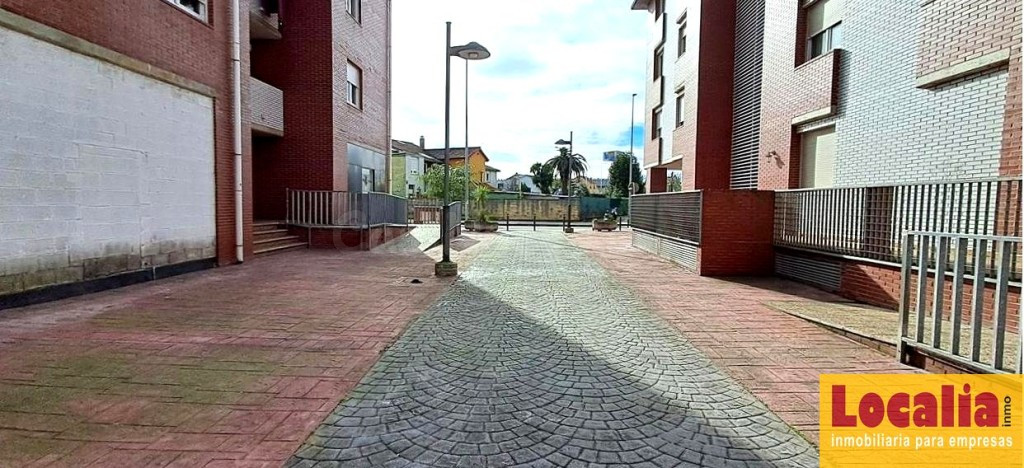 Inversión en Piso de 4 habitaciones con garaje - foto 6